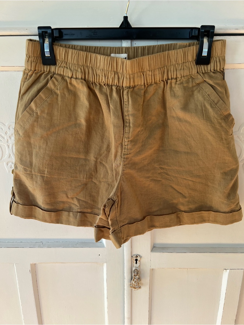 NWOT Pact, ORGANIC COTTON/ HEMP Khaki The Harbour Tabbed Shorts Size Medium